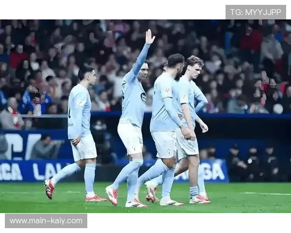 塞尔塔点球破僵，巴列卡诺鲁莽犯规领红牌陷被动